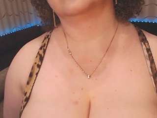 YourBustyKatty