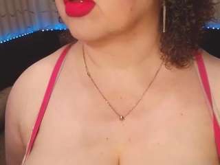 yourbustykatty's CamSoda show and profile