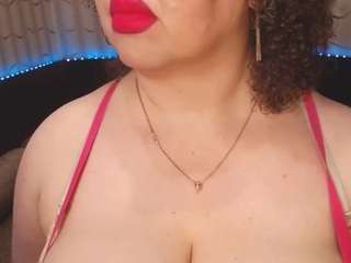 yourbustykatty's CamSoda show and profile