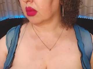 yourbustykatty live cam profile