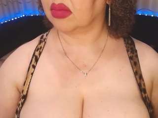 YourBustyKatty live webcam show