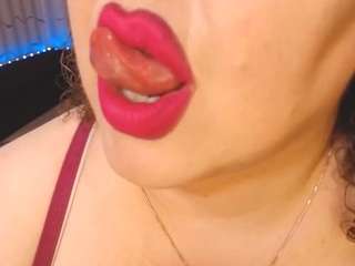 YourBustyKatty