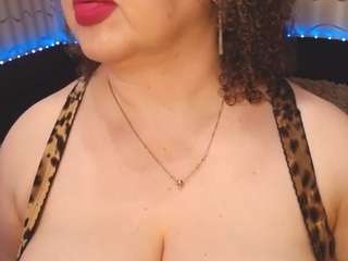 YourBustyKatty live cam preview