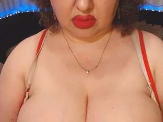 YourBustyKatty live cam preview