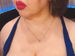 YourBustyKatty live cam preview
