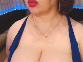 YourBustyKatty live cam preview