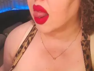 YourBustyKatty's Live Sex Cam Show