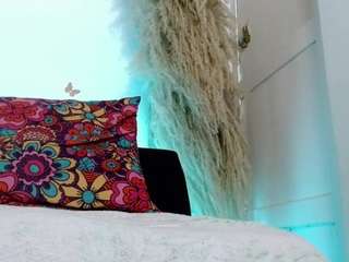 alish-mistress Live Webcam on CamSoda