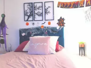 Lucy-Ferr1's Live Sex Cam Show