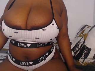 lustyebony1996