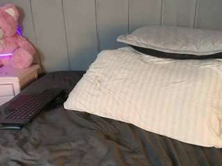 Naia _bigass