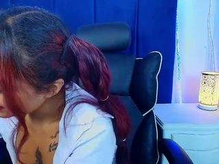 naia-cruz1 Live Webcam on CamSoda