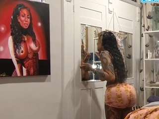 secretdeesires from CamSoda is Freechat