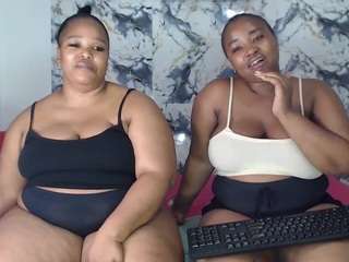 sexychill1992 Live Webcam on CamSoda