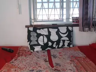 SexyChill1992's Live Sex Cam Show