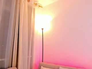 Live webcam model sofy-ramirez on Soda Cams