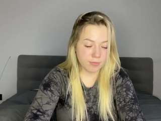 ember-bunny Live Webcam on CamSoda