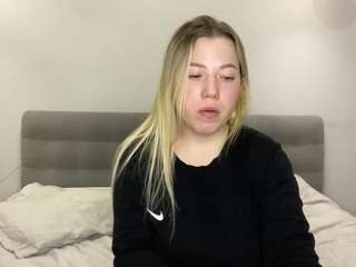 ember-bunny Live Webcam on CamSoda