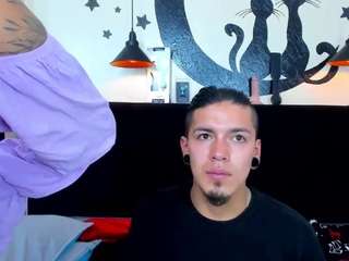 Vronni Darko camsoda latinhorny69