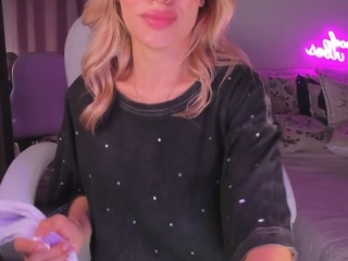 meghanwolf Live Webcam on CamSoda