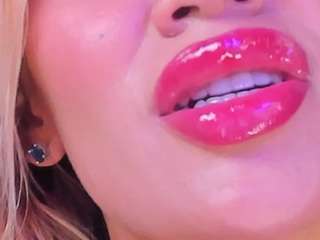 Live webcam model meghanwolf on Soda Cams