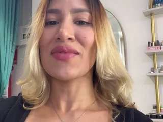 Live webcam model meghanwolf on Soda Cams