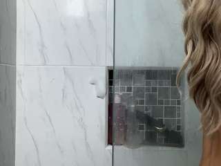 Live webcam model meghanwolf on Soda Cams