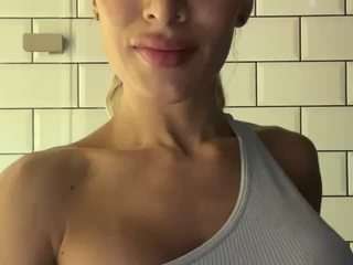 Live webcam model meghanwolf on Soda Cams