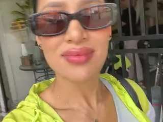 Live webcam model meghanwolf on Soda Cams