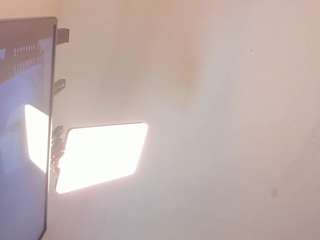 saraa-blonde webcam
