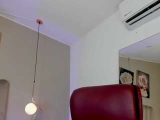 saraa-blonde webcam