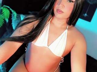 zoe-zaballa webcam model