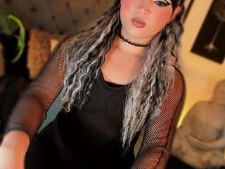 zoe-zaballa's CamSoda show and profile