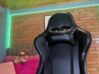 candie26 live webcam show