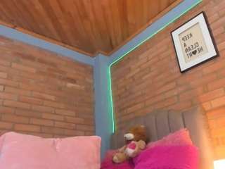 candie26 live webcam show