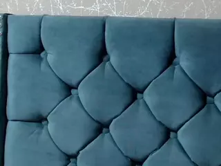 annejulienne's Live Sex Cam Show