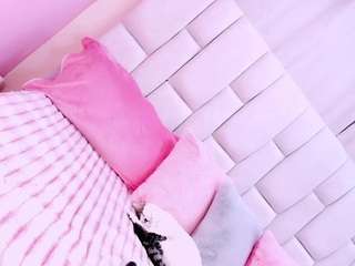 baabyanaa Live Webcam on CamSoda