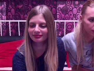 BlondeDolls