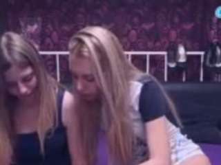 blondedolls