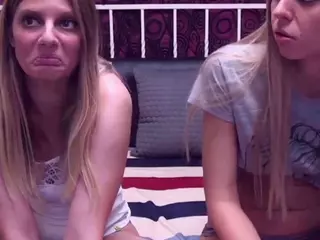BlondeDolls's Live Sex Cam Show