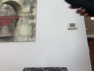 FreakNique live cam