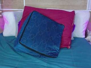 KAROL-SCOTT live cam — ahegao, shaved pussy, natural