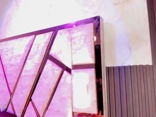 Anny Run live webcam show