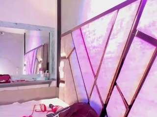 Anny Run live webcam show