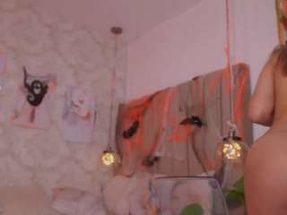 Explore the aroused 23 years old cataliinaevains from CamSoda as she gets playful cataliinaevains from CamSoda