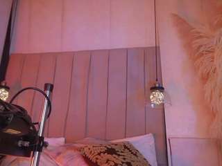 cataliinaevains Live Webcam on CamSoda