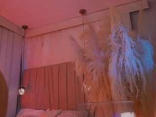 Catalina Evans live cam preview