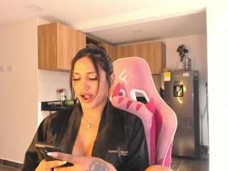 isabellaxts Live Webcam on CamSoda