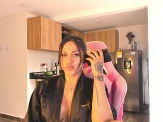 isabellaxts Live Webcam on CamSoda