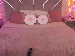 CrystalBarbie live webcam show
